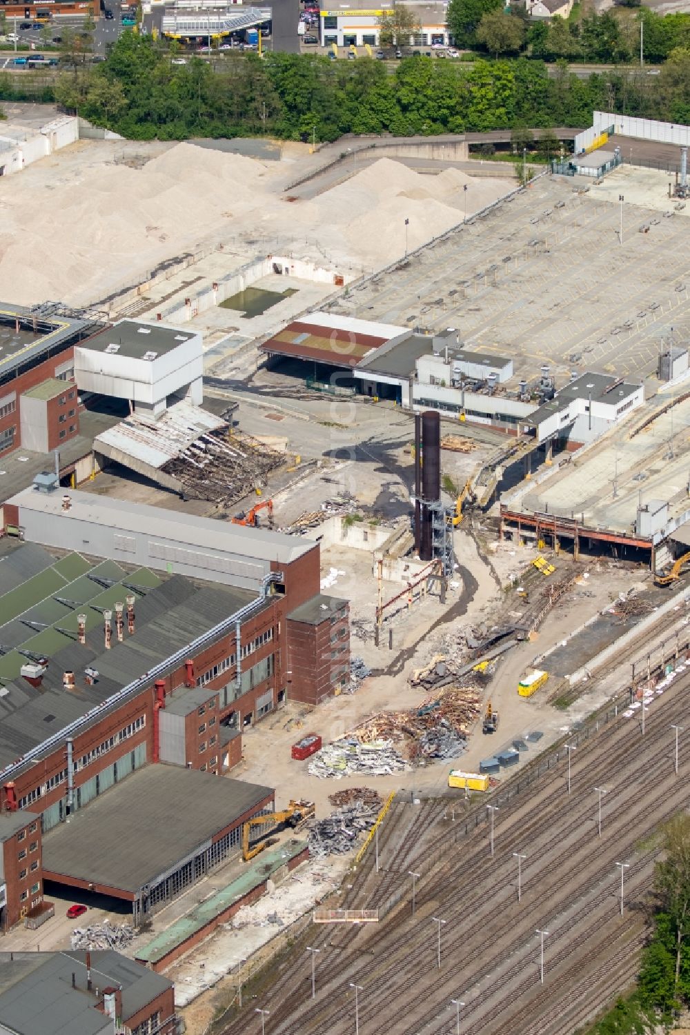 Bochum from above - Construction and deconstruction works of the company grounds and facilities of Adam Opel AG works Bochum II in the East of Bochum in the state of North Rhine-Westphalia