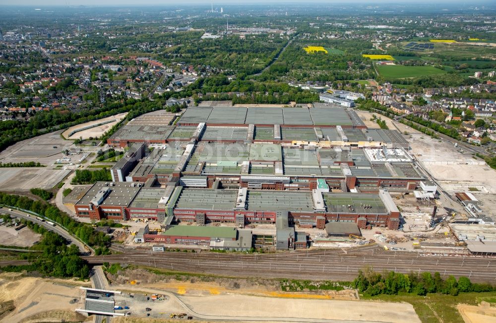 Bochum from above - Construction and deconstruction works of the company grounds and facilities of Adam Opel AG works Bochum II in the East of Bochum in the state of North Rhine-Westphalia