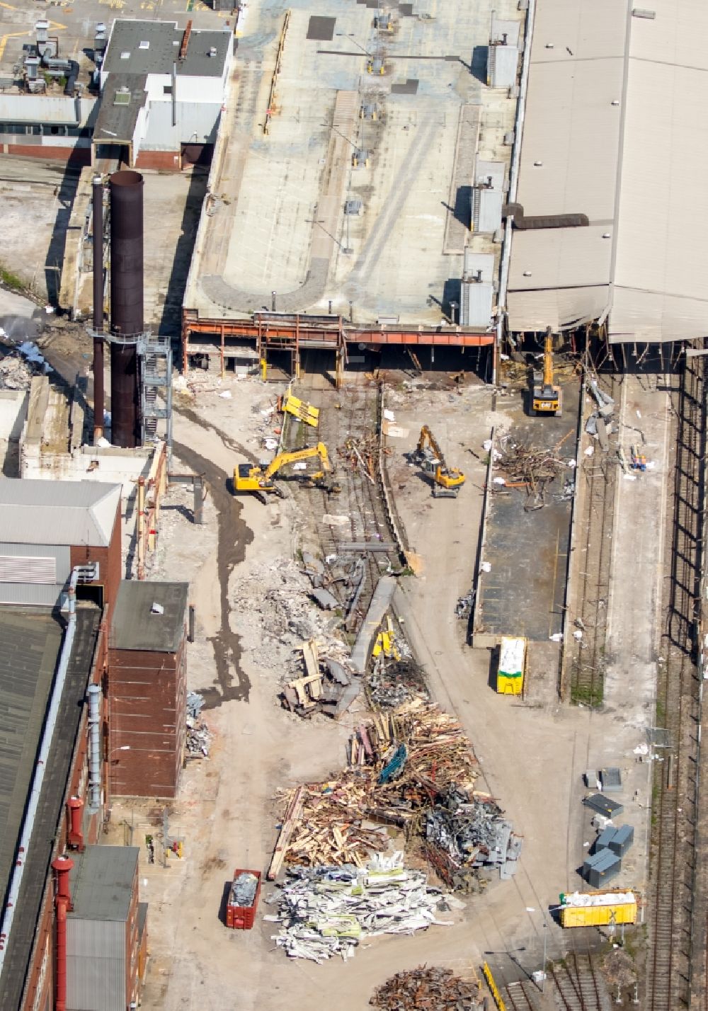 Aerial image Bochum - Construction and deconstruction works of the company grounds and facilities of Adam Opel AG works Bochum II in the East of Bochum in the state of North Rhine-Westphalia