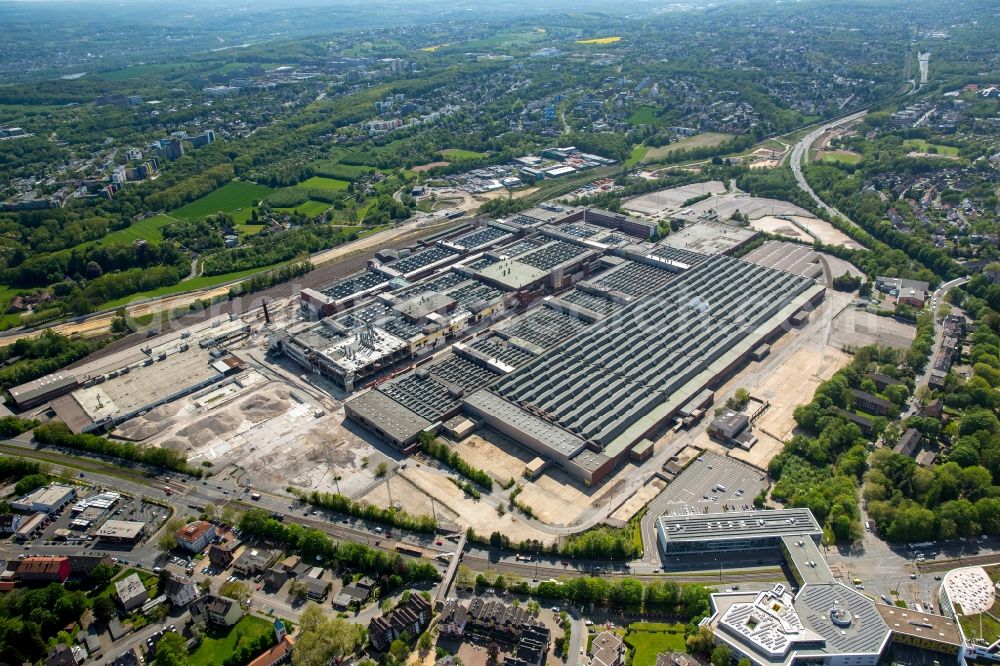 Aerial photograph Bochum - Construction and deconstruction works of the company grounds and facilities of Adam Opel AG works Bochum II in the East of Bochum in the state of North Rhine-Westphalia