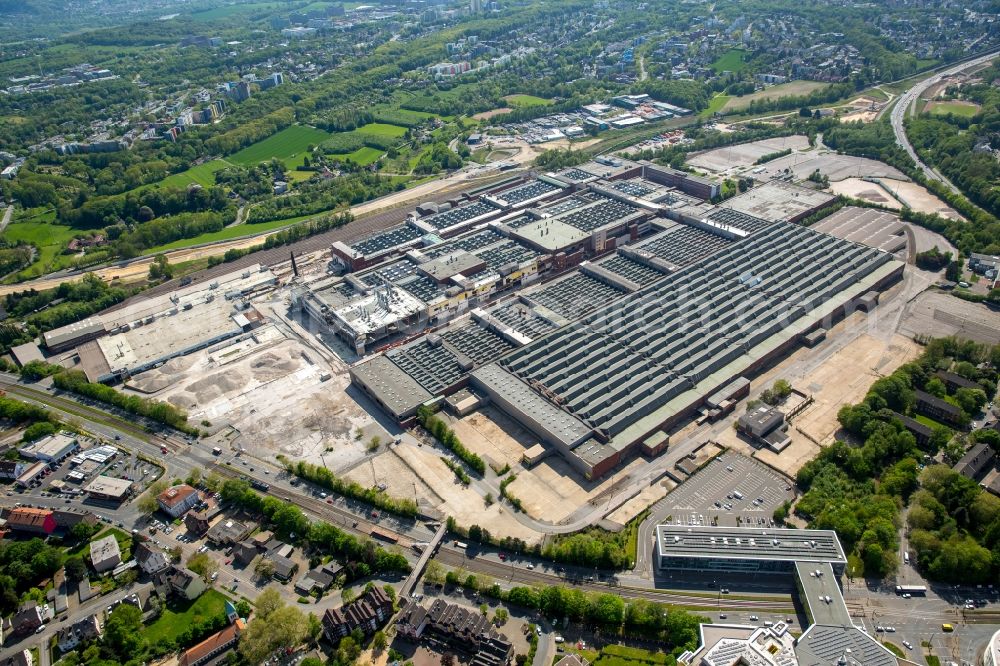 Bochum from above - Construction and deconstruction works of the company grounds and facilities of Adam Opel AG works Bochum II in the East of Bochum in the state of North Rhine-Westphalia