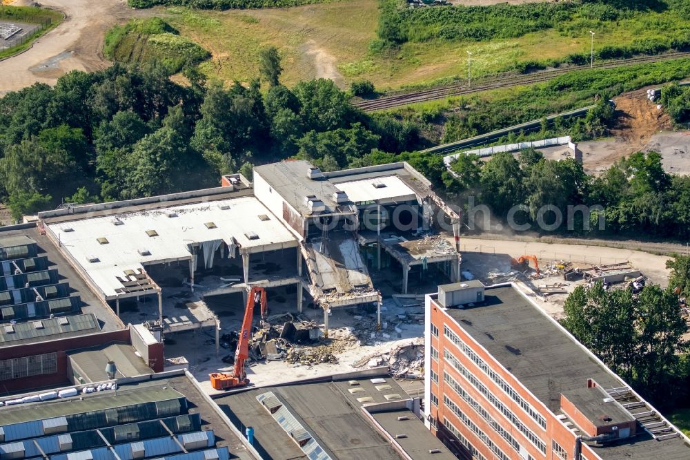 Bochum from the bird's eye view: Construction and deconstruction works of the company grounds and facilities of Adam Opel AG works Bochum I in the East of Bochum in the state of North Rhine-Westphalia