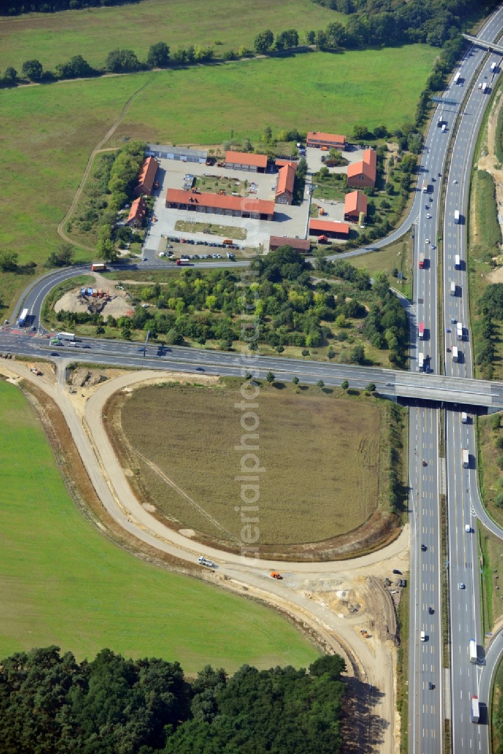 Aerial image Rangsdorf - Bauarbeiten an der Autobahnanschlussstelle Rangsdorf der Autobahn A 10 im Bundesland Brandenburg. Ein Projekt dsr Landesbetrieb Straßenwesen.// Construction site at the motorway junction Rangsdorf of the freeway in the state Brandenburg.