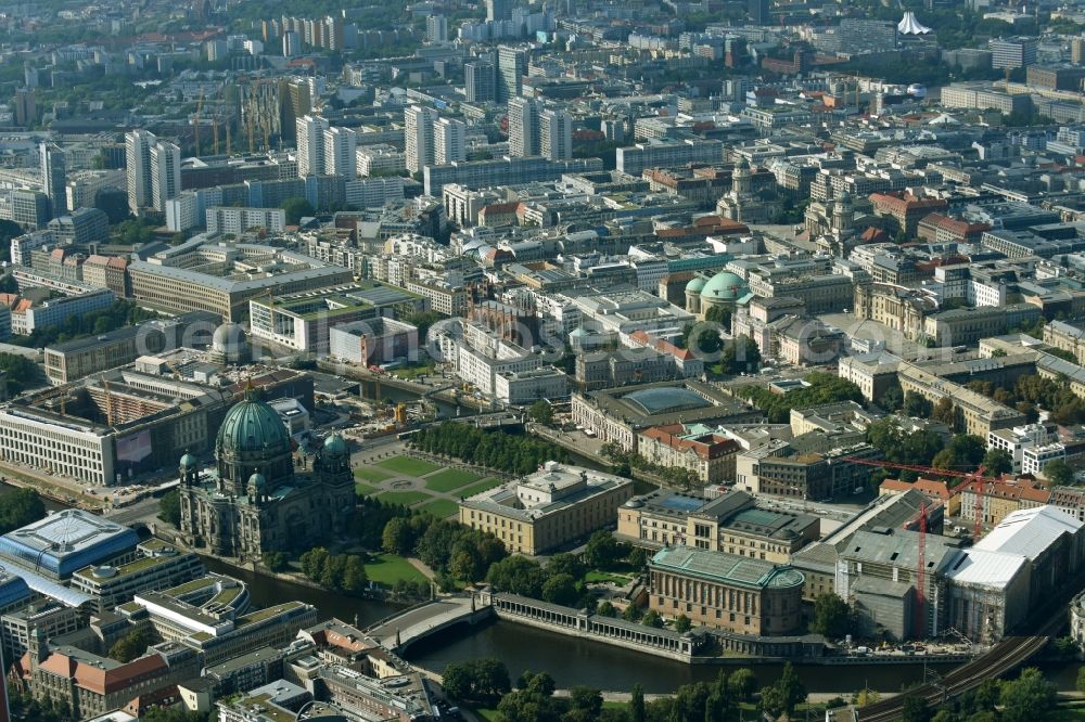 Aerial photograph Berlin - Museum Island with the Bode Museum, the Pergamon Museum, the Old National Gallery, the Colonnades and the New Museum. The complex is a World Heritage site by UNESCO