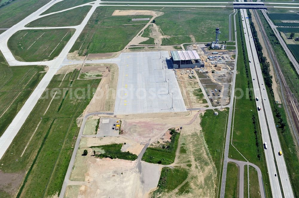 Aerial image Schkeuditz - Construction of a new airport ramp and a new hangar in the north area of ??the airport Leipzig-Halle in Saxony