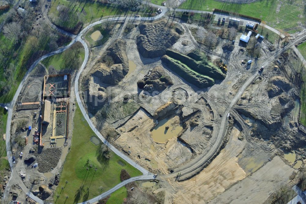 Aerial image Berlin Marzahn - Construction work for the redesign on the area of the recreational park Marzahn because of the IGA 2017. The heart of the International gerden exibition will be the Gaerten der Welt. The Kienberg and parts of Wuhle valley will be included. To be built are hillside terraces and a bridge over the Wuhle and Wuhleteich until the beginning of the exhibition