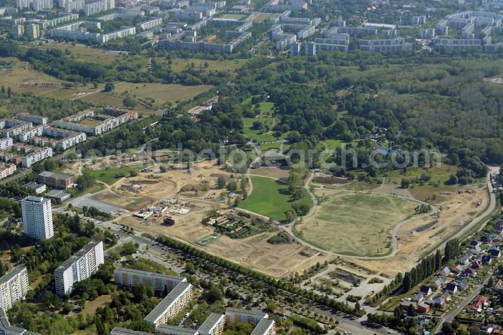 Aerial photograph Berlin - Construction work for the redesign on the area of the recreational park Marzahn because of the IGA 2017. The heart of the International gerden exibition will be the Gaerten der Welt. The Kienberg and parts of Wuhle valley will be included