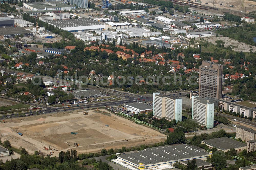 Berlin from the bird's eye view: Blick auf die IKEA-Baufläche an der Landsberger Allee Ecke Rhinstrasse in Berlin Hohenschönhausen. Nach dem Abriß der alten Großhandelslagerhallen aus DDR-Zeiten und Beräumung des Geländes an der Ferdinand-Schulze-Strasse sind derzeit die Tiefbauvorbereitungsarbeiten für ein neues Einrichtungshaus im vollem Gange. Ebenfalls für im laufenden Jahr ist der Start der eigentlichen Bauarbeiten zur Errichtung des Rohbaus zu erwarten. Die erforderlichen Genehmigungsprozeduren sollen demnächst abgeschlossen sein.