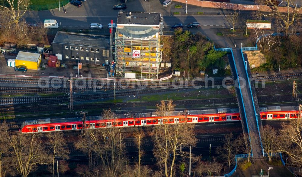 Mülheim an der Ruhr from above - Construction and repair works on the railway control center of the Deutsche Bahn in Muelheim on the Ruhr in the state of North Rhine-Westphalia