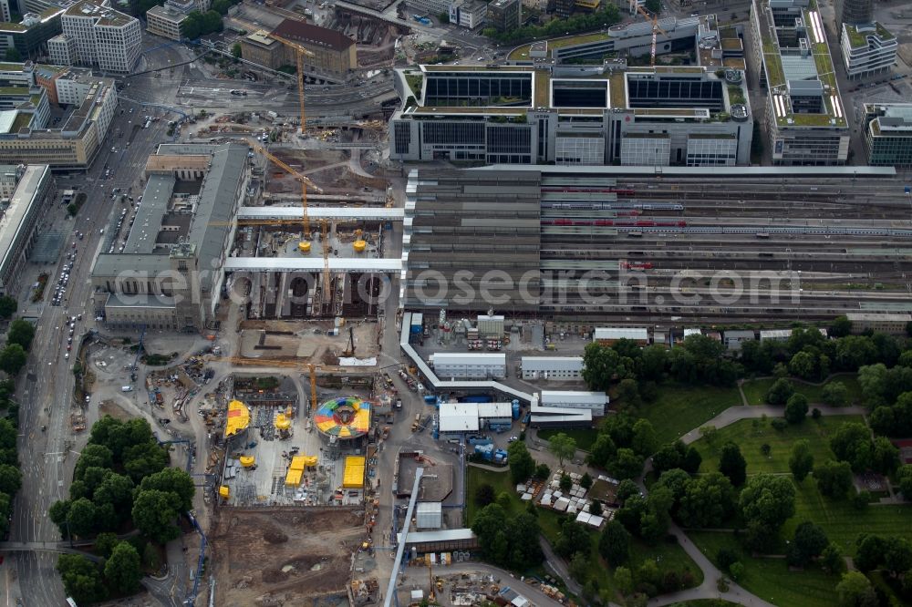 Stuttgart from the bird's eye view: Building of the main station of the railway and construction site for the development project Stuttgart 21 in Stuttgart in the state of Baden-Wurttemberg