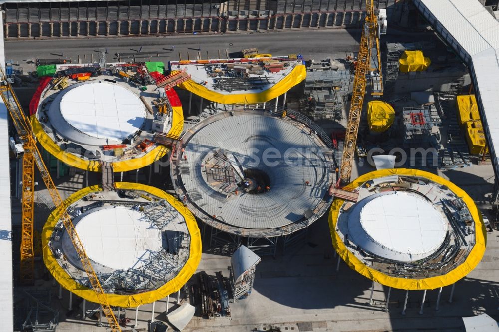 Aerial image Stuttgart - Building of the main station of the railway and construction site for the development project Stuttgart 21 in Stuttgart in the state of Baden-Wurttemberg