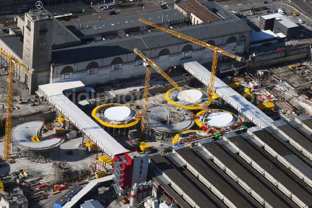 Aerial photograph Stuttgart - Building of the main station of the railway and construction site for the development project Stuttgart 21 in Stuttgart in the state of Baden-Wurttemberg