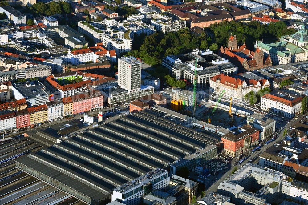 München from above - Construction work for the reconstruction of the station building of Central Stationes in the district Ludwigsvorstadt-Isarvorstadt in Munich in the state Bavaria, Germany