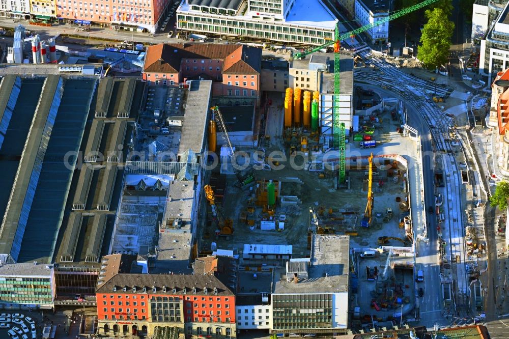 München from above - Construction work for the reconstruction of the station building of Central Stationes in the district Ludwigsvorstadt-Isarvorstadt in Munich in the state Bavaria, Germany