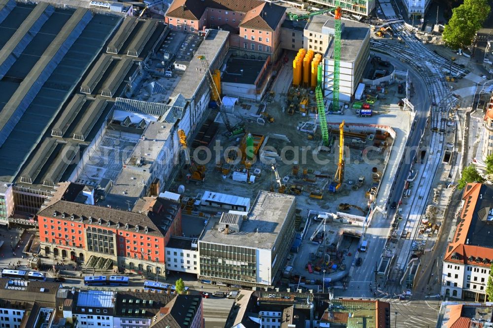 München from the bird's eye view: Construction work for the reconstruction of the station building of Central Stationes in the district Ludwigsvorstadt-Isarvorstadt in Munich in the state Bavaria, Germany