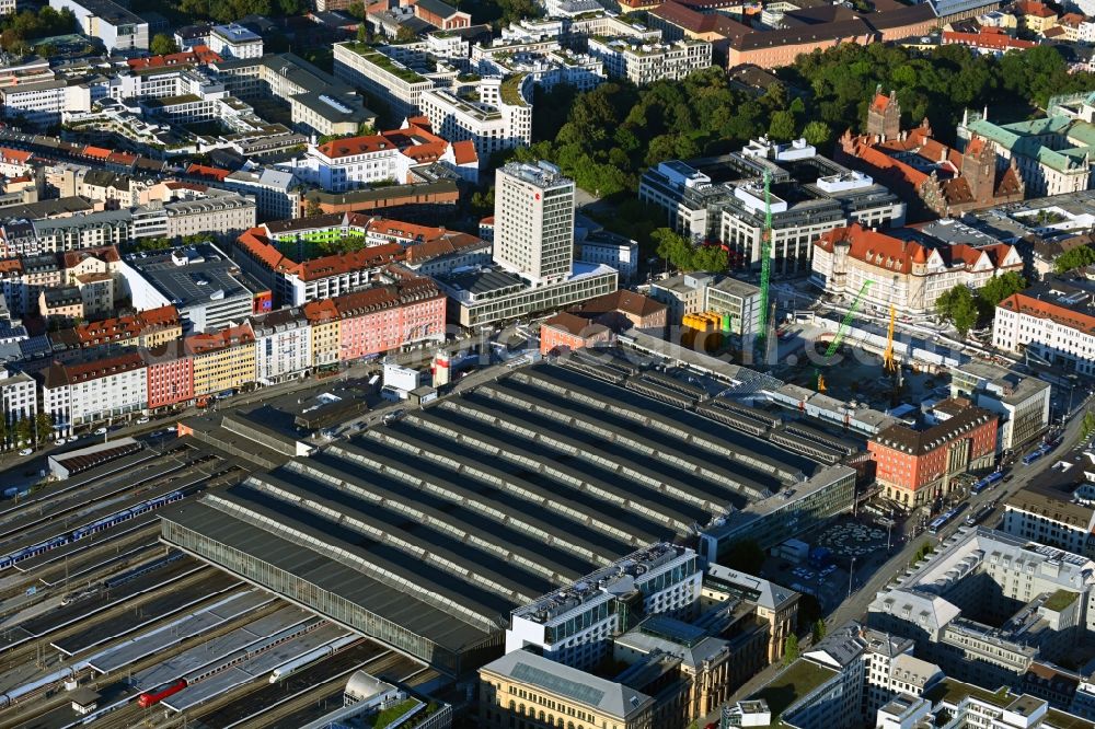 München from above - Construction work for the reconstruction of the station building of Central Stationes in the district Ludwigsvorstadt-Isarvorstadt in Munich in the state Bavaria, Germany