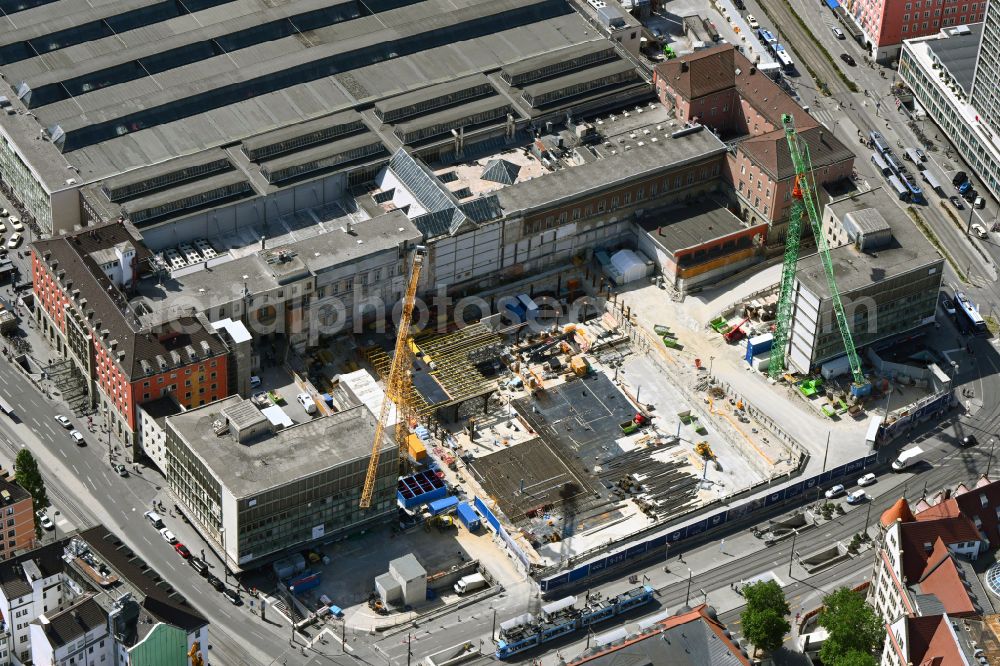 München from the bird's eye view: Construction work for the reconstruction of the station building of Central Stationes on place Bahnhofplatz in the district Ludwigsvorstadt-Isarvorstadt in Munich in the state Bavaria, Germany