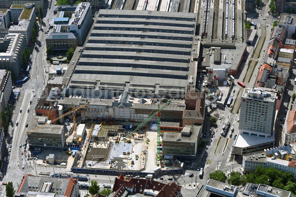 Aerial image München - Construction work for the reconstruction of the station building of Central Stationes on place Bahnhofplatz in the district Ludwigsvorstadt-Isarvorstadt in Munich in the state Bavaria, Germany