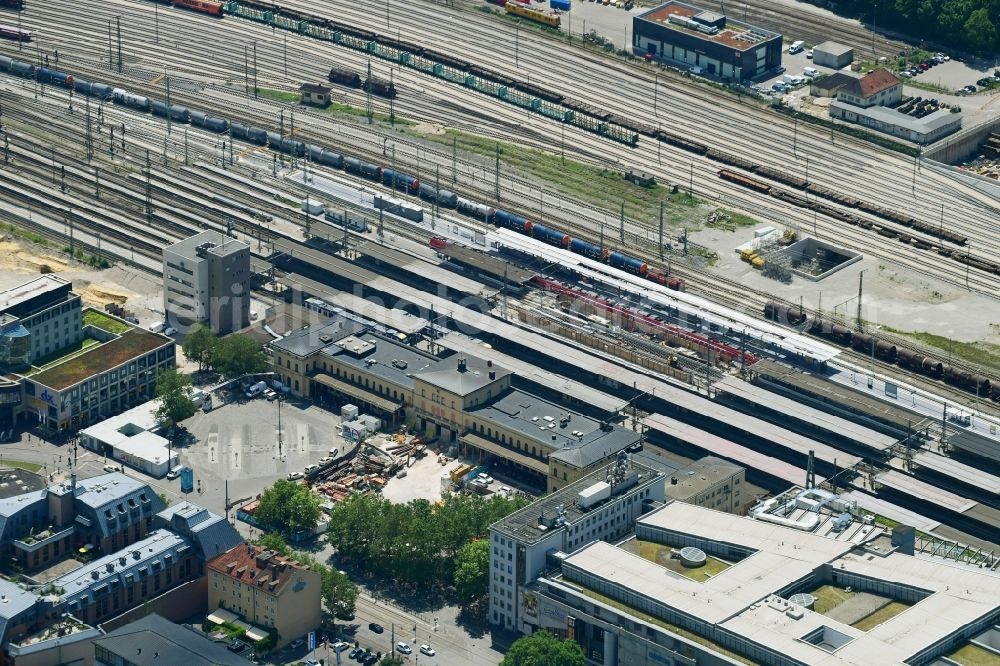 Augsburg from the bird's eye view: Construction work for the reconstruction of the station building Central Station of Deutschen Bahn in Augsburg in the state Bavaria, Germany