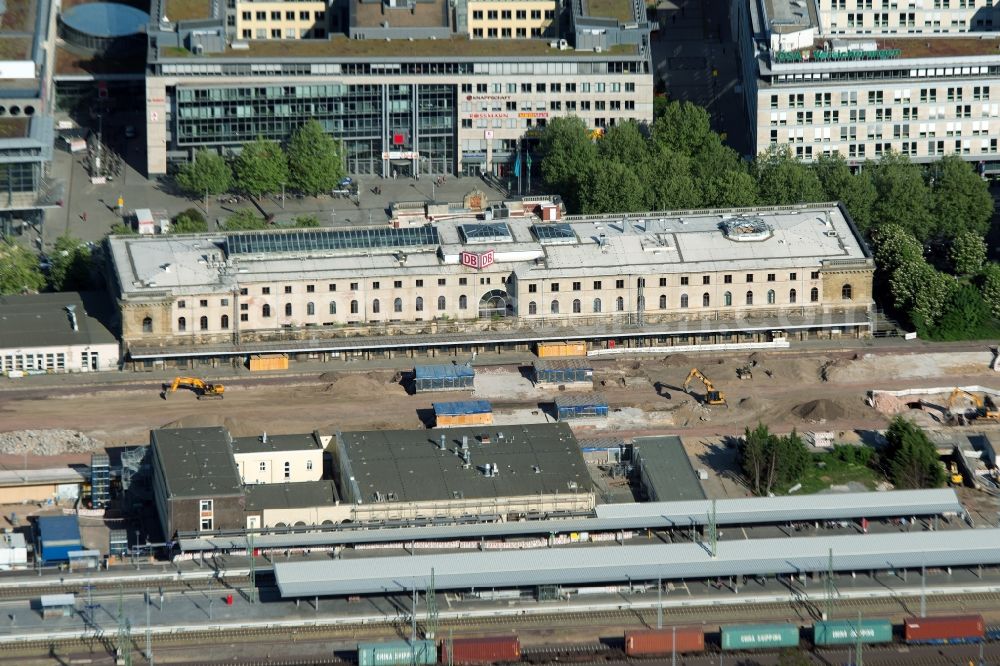 Magdeburg from the bird's eye view: Construction work for the reconstruction of the station building at the main railway station of the Deutsche Bahn in Magdeburg in the state Saxony-Anhalt, Germany