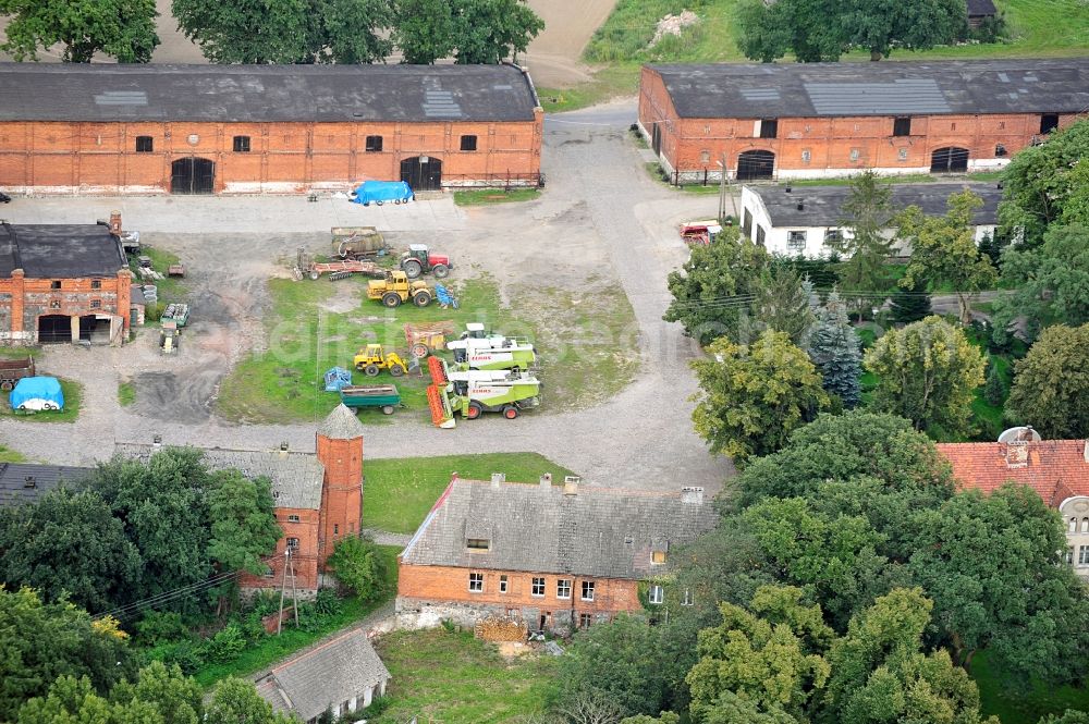 Aerial photograph Barlinek / Berlinchen - View of a farm in the village of Trampe which belongs to the town of Berlinchen in the province of Westpommern