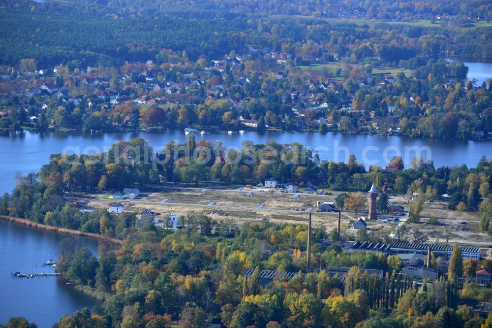 Königs Wusterhausen from above - Construction site of the future residential area Koenigsufer on the banks of Zernsee on Wustroweg in Koenigs Wusterhausen in Brandenburg