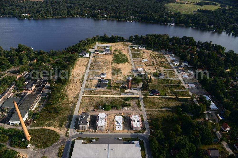 Königs Wusterhausen from above - Construction site of the future residential area Koenigsufer on the banks of Zernsee on Wustroweg in Koenigs Wusterhausen in Brandenburg