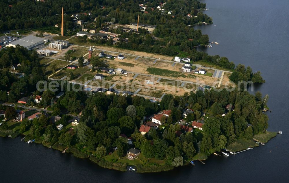 Aerial photograph Königs Wusterhausen - Construction site of the future residential area Koenigsufer on the banks of Zernsee on Wustroweg in Koenigs Wusterhausen in Brandenburg