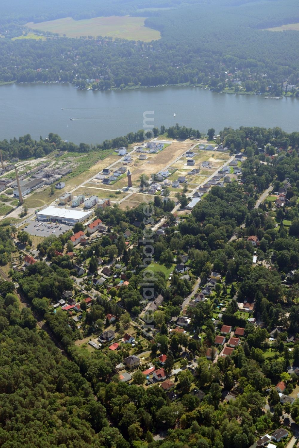 Aerial image Königs Wusterhausen - Construction site of the future residential area Koenigsufer on the banks of Zernsee on Wustroweg in Koenigs Wusterhausen in Brandenburg