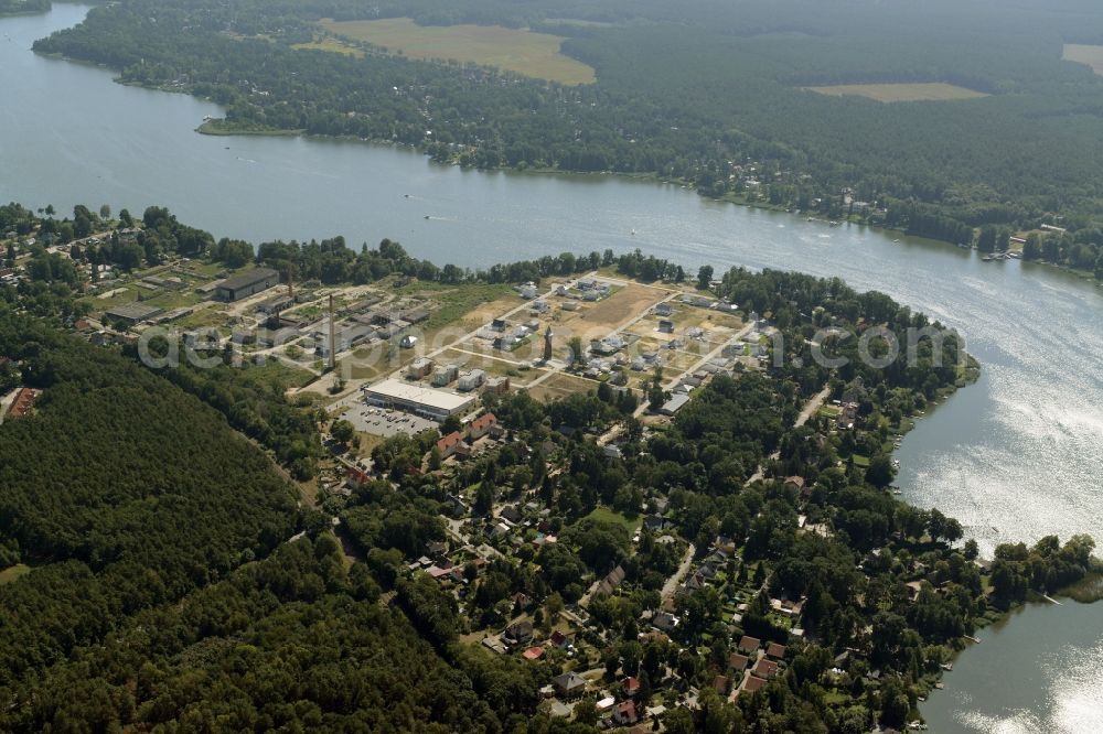 Zernsdorf from above - Construction site of the future residential area Koenigsufer on the banks of Zernsee on Wustroweg in Koenigs Wusterhausen in Brandenburg