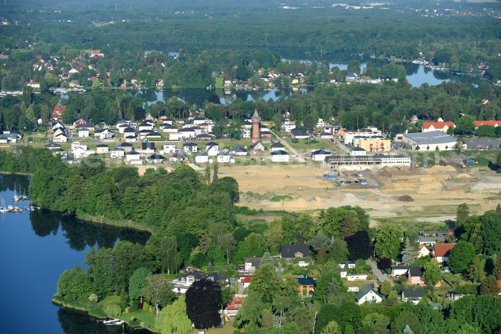 Aerial image Königs Wusterhausen - Construction site of the future residential area Koenigsufer on the banks of Zernsee on Wustroweg destrict Zernsdorf in Koenigs Wusterhausen in Brandenburg