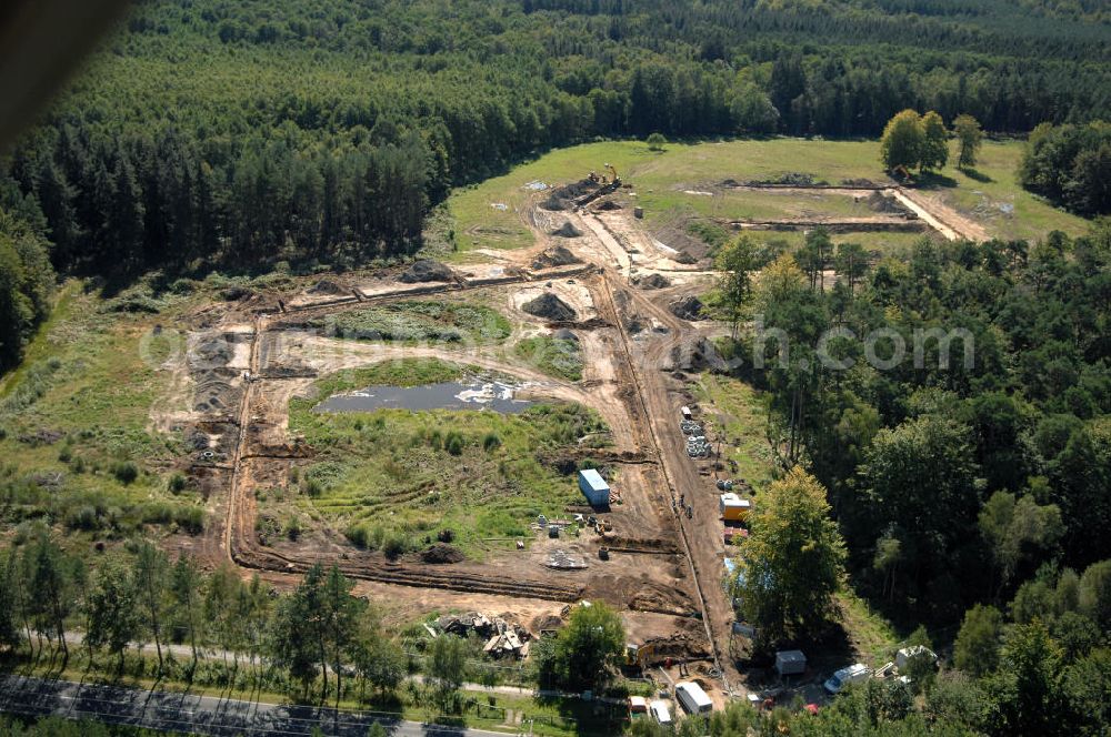 Aerial image Graal-Müritz - Blick auf das Baufeld zur Errichtung von Ferienwohnungen im Küstenwald, einem Wohngebiet der HAWO Bauträger KG in unmittelbarer Strandnähe. Die ehemalige Militärliegenschaft der DDR-Armee NVA ist ein Musterprojekt für Konversion in der Region.