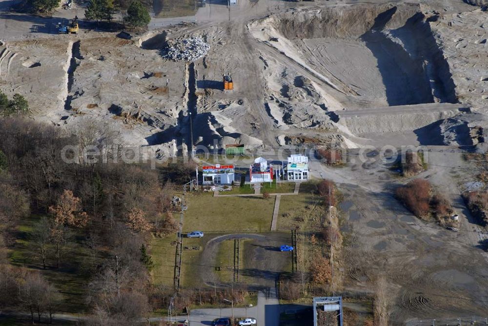 München from the bird's eye view: . Baufläche für das neue Stadtquartier „Am Hirschgarten“ bietet alle Voraussetzungen für eine zeitgemäße und wirtschaftlich interessante Stadtentwicklung. Hier wird die CONCEPT BAU mit dabei sein und ab Herbst 2006 (Baubeginn) die Vision von der „grünen Oase mitten in der Stadt“ umsetzen. .... 