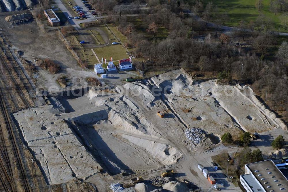 Aerial photograph München - . Baufläche für das neue Stadtquartier „Am Hirschgarten“ bietet alle Voraussetzungen für eine zeitgemäße und wirtschaftlich interessante Stadtentwicklung. Hier wird die CONCEPT BAU mit dabei sein und ab Herbst 2006 (Baubeginn) die Vision von der „grünen Oase mitten in der Stadt“ umsetzen. .... 