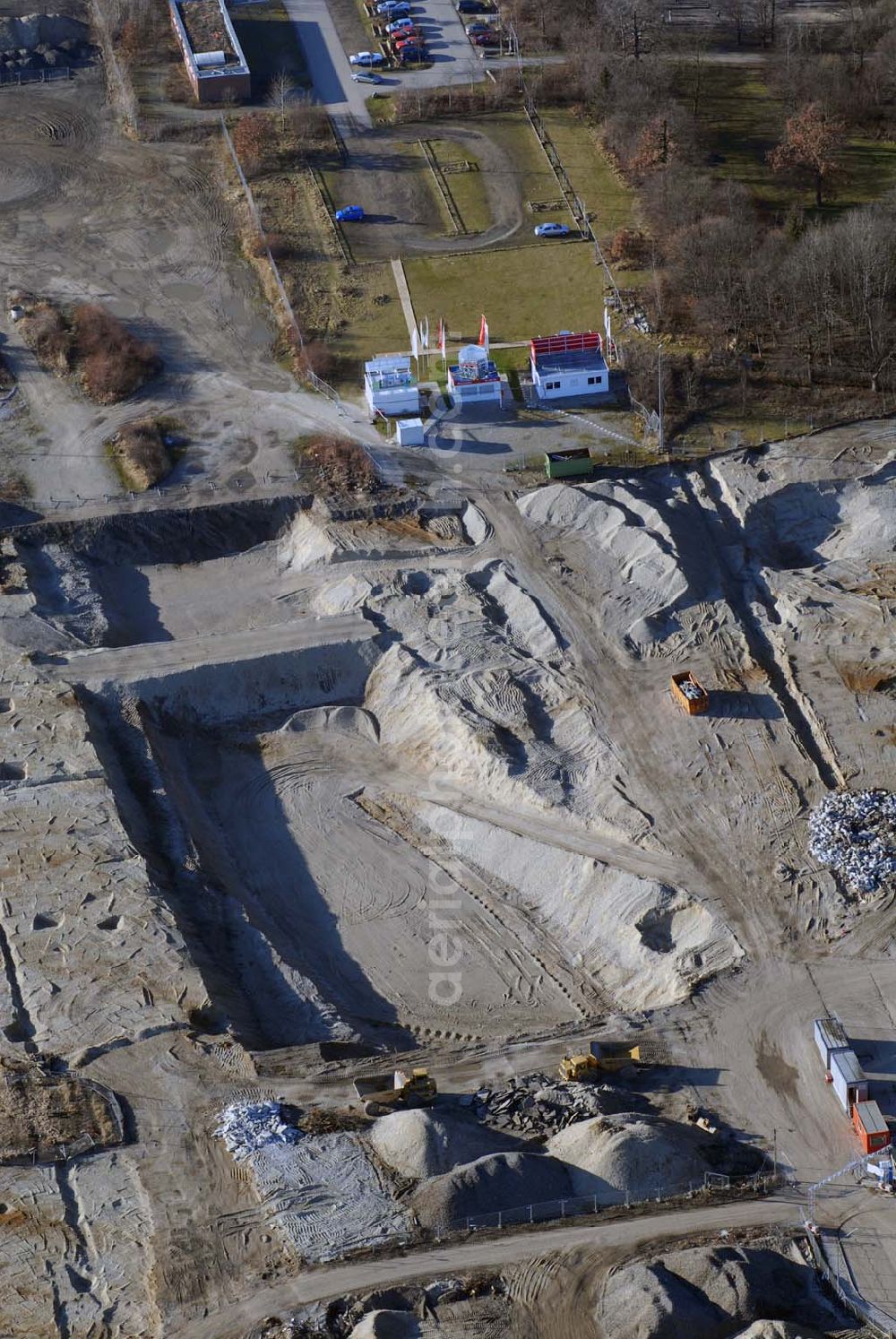 München from above - . Baufläche für das neue Stadtquartier „Am Hirschgarten“ bietet alle Voraussetzungen für eine zeitgemäße und wirtschaftlich interessante Stadtentwicklung. Hier wird die CONCEPT BAU mit dabei sein und ab Herbst 2006 (Baubeginn) die Vision von der „grünen Oase mitten in der Stadt“ umsetzen. .... 