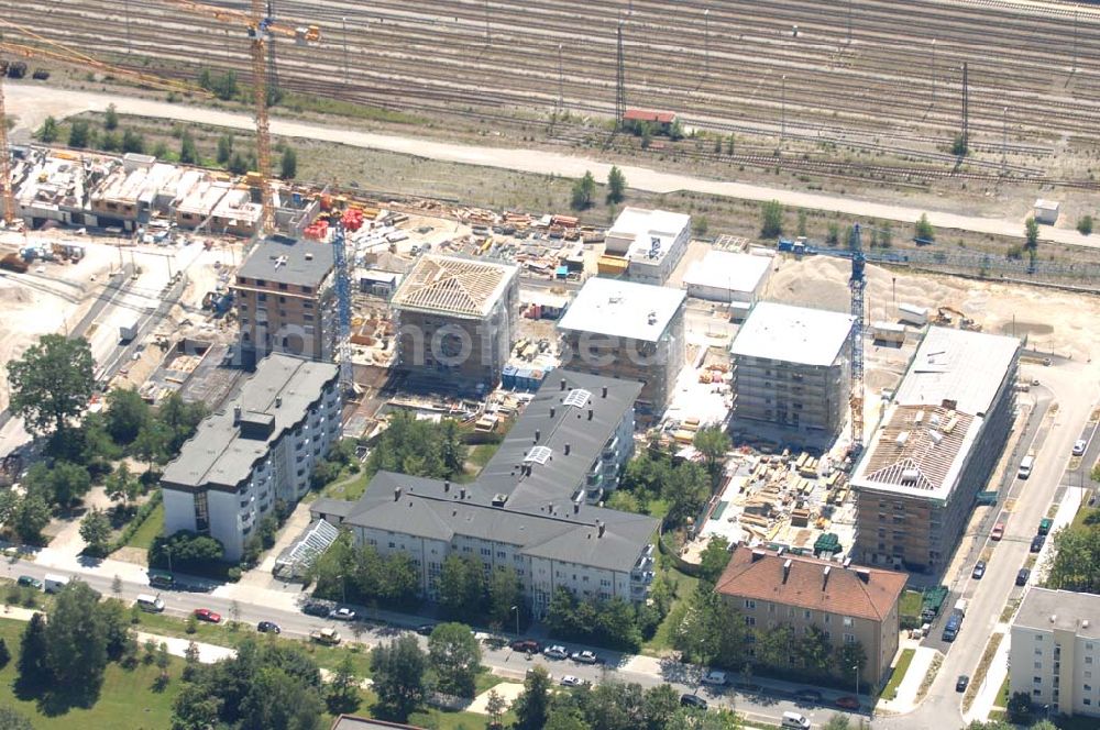 München Nymphenburg from the bird's eye view: 15.07.2007 München Nymphenburg. Baufläche für das neue Stadtquartier „Am Hirschgarten“ bietet alle Voraussetzungen für eine zeitgemäße und wirtschaftlich interessante Stadtentwicklung. Hier wird die CONCEPT BAU mit dabei sein und ab Herbst 2006 (Baubeginn) die Vision von der „grünen Oase mitten in der Stadt“ umsetzen. .... 