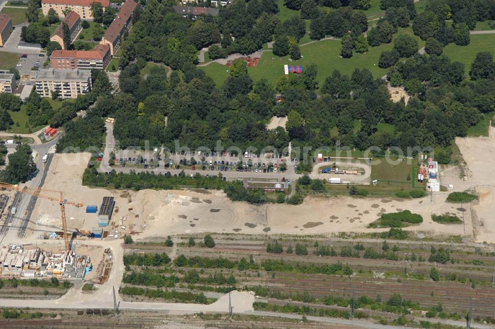 München Nymphenburg from above - 15.07.2007 München Nymphenburg. Baufläche für das neue Stadtquartier „Am Hirschgarten“ bietet alle Voraussetzungen für eine zeitgemäße und wirtschaftlich interessante Stadtentwicklung. Hier wird die CONCEPT BAU mit dabei sein und ab Herbst 2006 (Baubeginn) die Vision von der „grünen Oase mitten in der Stadt“ umsetzen. .... 