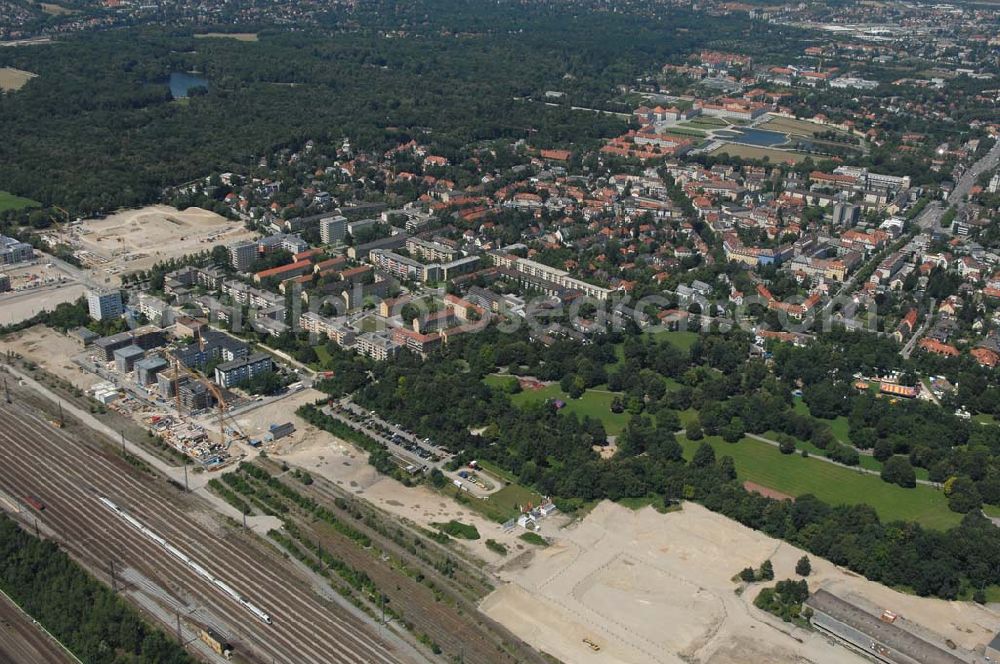 München Nymphenburg from the bird's eye view: 15.07.2007 München Nymphenburg. Baufläche für das neue Stadtquartier „Am Hirschgarten“ bietet alle Voraussetzungen für eine zeitgemäße und wirtschaftlich interessante Stadtentwicklung. Hier wird die CONCEPT BAU mit dabei sein und ab Herbst 2006 (Baubeginn) die Vision von der „grünen Oase mitten in der Stadt“ umsetzen. .... 