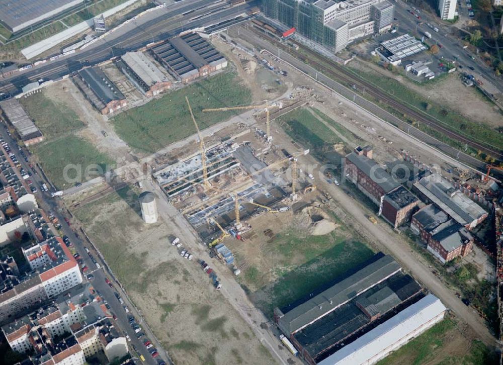 Berlin - Lichtenberg from above - Baufortschritt auf dem Areal der ehemaligen Berliner Schlachthöfe an der Landsberger Allee / Storkower Straße in Berlin - Lichtenberg.