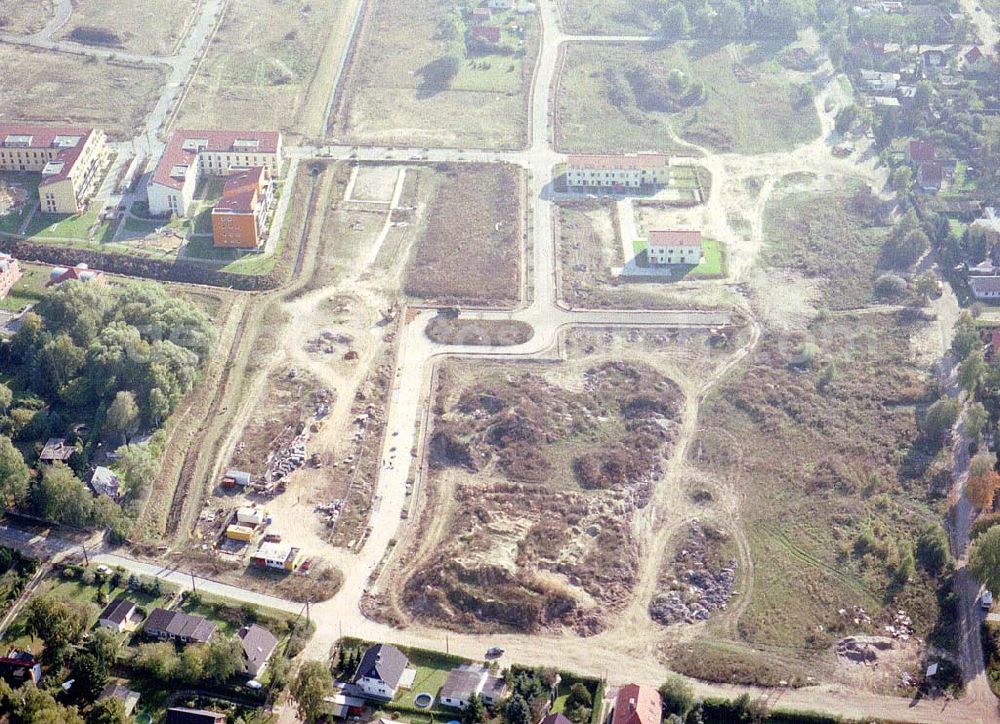 Aerial image Bernau - Friedensthal - Baugelände der DKB-Grundbesitzvermittlung GmbH an der Mainstraße / Ecke Dossestraße im Wohngebiet Friedensthal in Bernau / BRB.