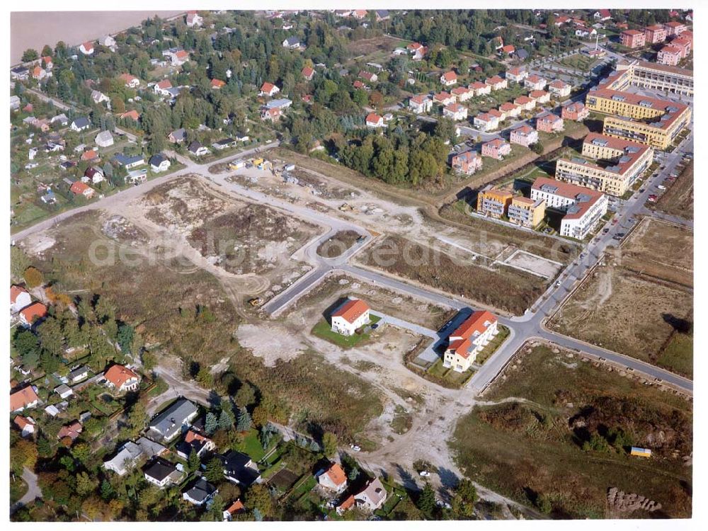 Aerial photograph Bernau - Friedensthal - Baugelände der DKB-Grundbesitzvermittlung GmbH an der Mainstraße / Ecke Dossestraße im Wohngebiet Friedensthal in Bernau / BRB.