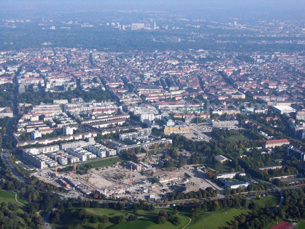 Aerial image München (Bayern) - Blick auf das Baugelände des Wohngebietes Olympiapark. Beim Ackermannbogen in Schwabing kommt das Beste zum Schluss: Mit CONCEPTBAUGOLD wird das letzte Grundstück direkt am Olympiapark bebaut. Beratungspavillion vor Ort: Ackermannstr. 49, 80797 München,Mo-So 14.00 - 18.00 UhrAnruf zum Ortstarif:Telefon: 01801. 266 277, Fax: 089.350 949-41, gold@conceptbau.de