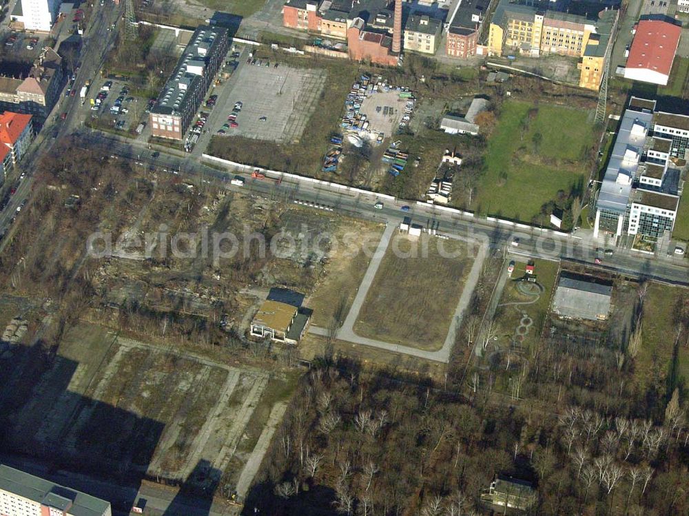 Berlin - Lichtenberg from the bird's eye view: Blick auf die erschlossenen Baugrundstücke der Bornitz-Viertels an der Bornitz Straße in Berlin Lichtenberg. Ein Projekt der First Home Wohnbau GmbH Lietzenburger Straße 72 10719 Berlin Fon: 030/ 88 71 09 88-0 Fax: 030/ 88 71 09 88-1 info@firsthome.de