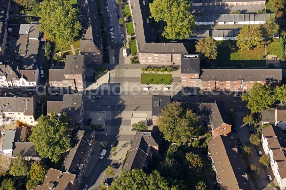 Aerial photograph Duisburg Hamborn - Bauhaus Bauhaus settlement square in the district of Hamborn in Duisburg in North Rhine-Westphalia