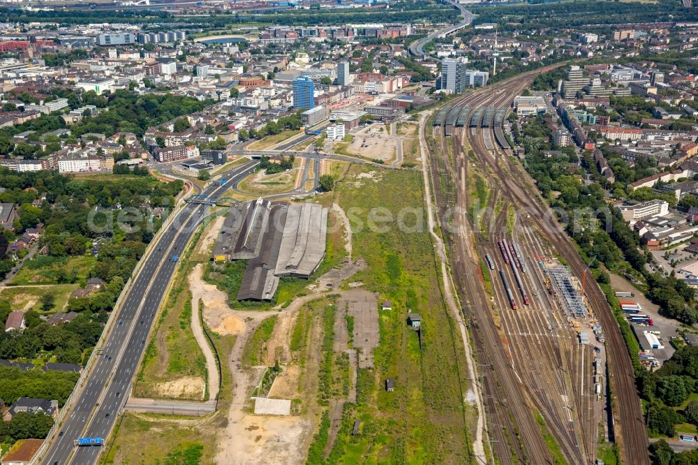 Aerial photograph Duisburg - Building land fallow between the former goods station and the A59 in Duisburg in North Rhine-Westphalia