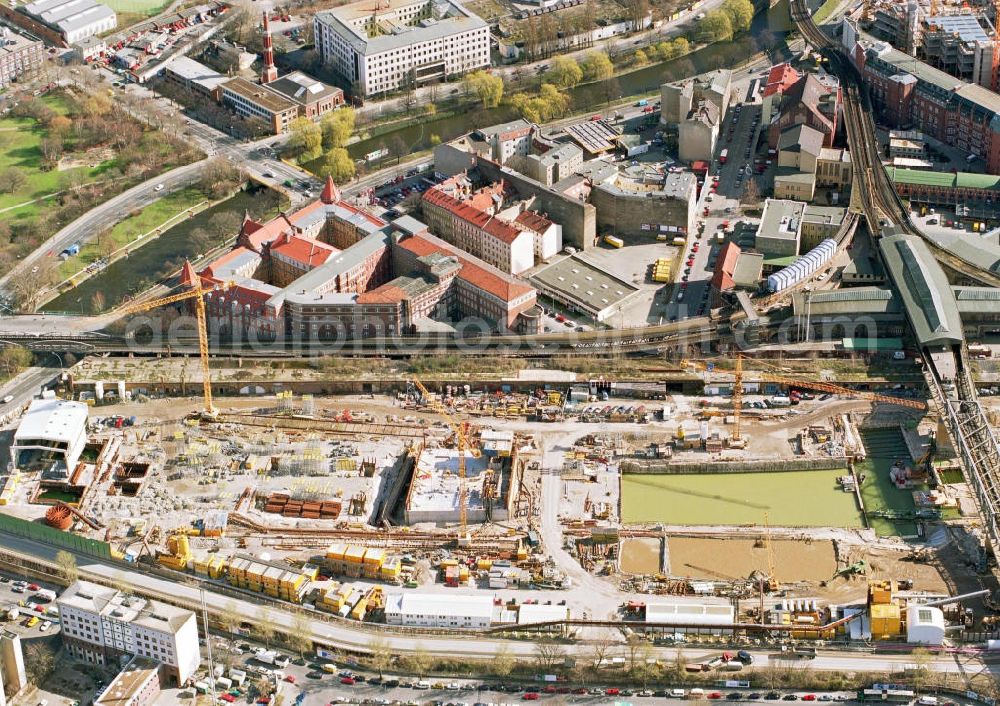 Aerial photograph Berlin - Kreuzberg - Baulogistikzentrum am Potsdamer Platz.