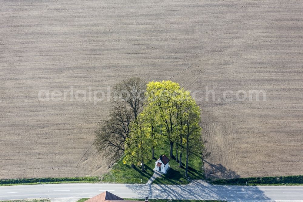 Velden from above - Tree island with the chapel of St. Barbara in Hofbruck on a field in Velden in Bavaria