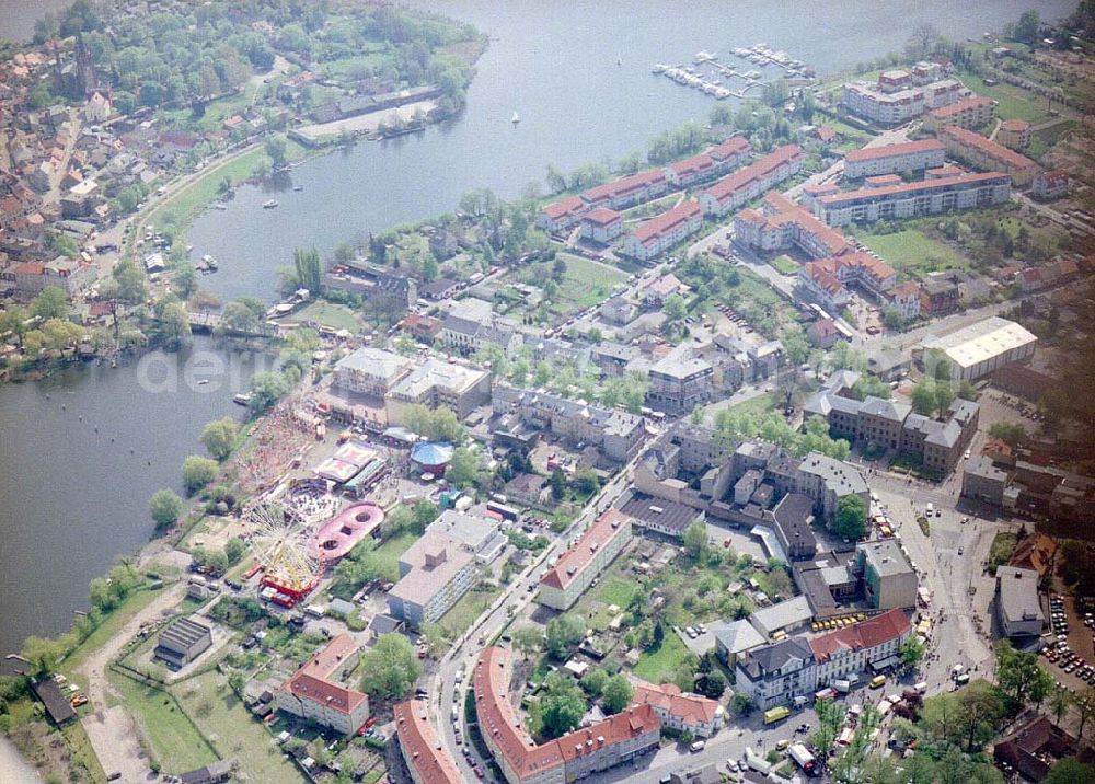 Werder / Havel - BRA from the bird's eye view: Baumblütenfest in Werder / Havel.