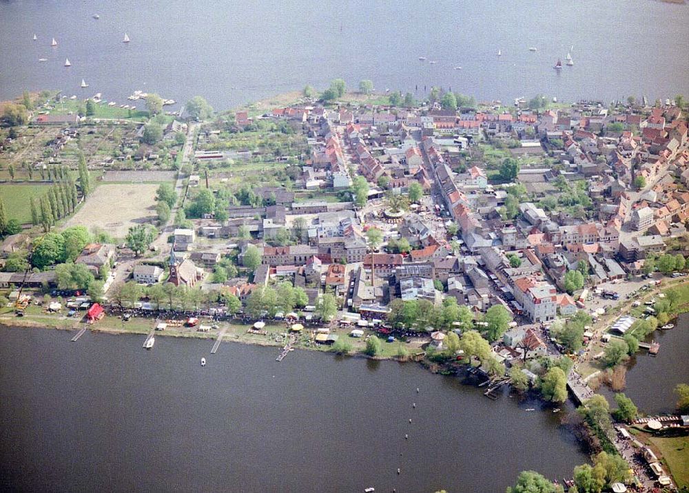 Werder / Havel - BRA from above - Baumblütenfest in Werder / Havel.