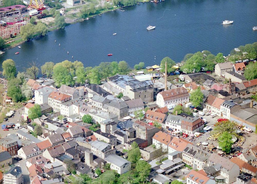 Werder / Havel - BRA from the bird's eye view: Baumblütenfest in Werder / Havel.